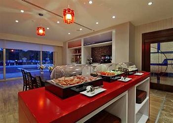 Hampton By Hilton Centre Hotell